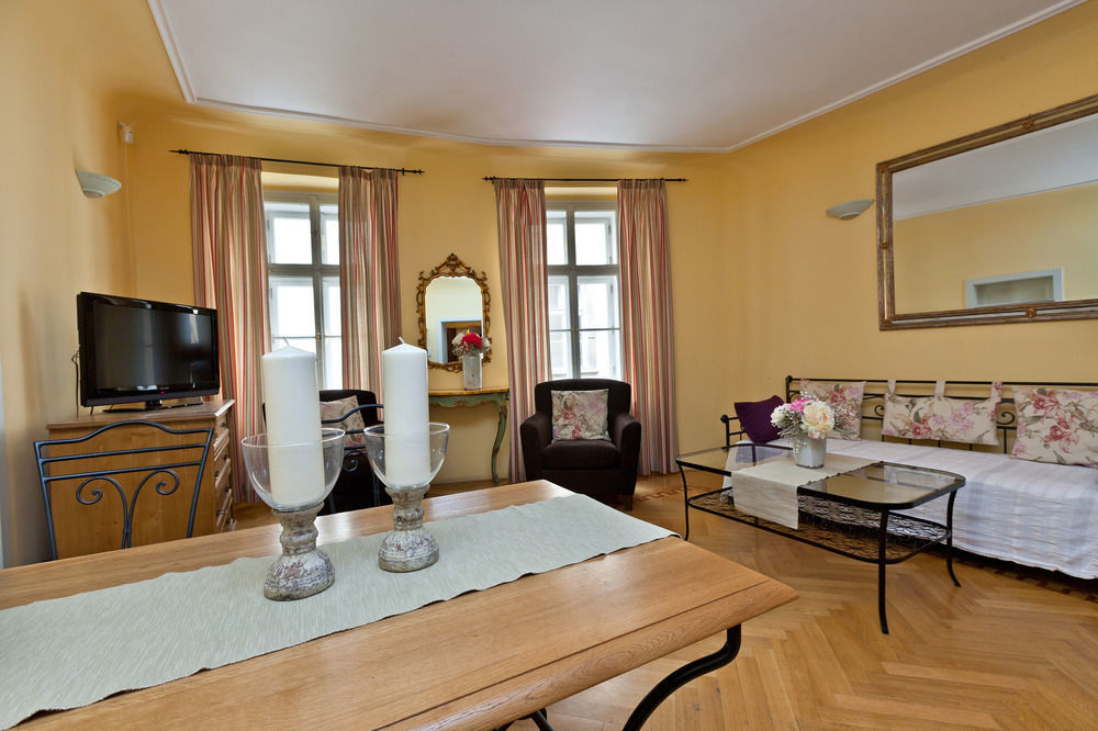 Black Star 4* Praga